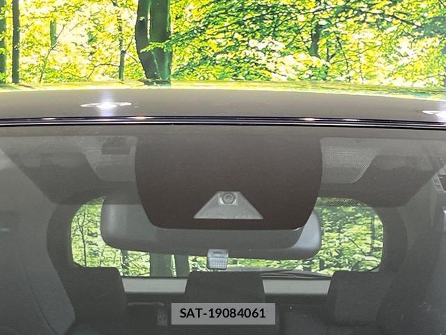Toyota RAV4 2019-05 8221093-2