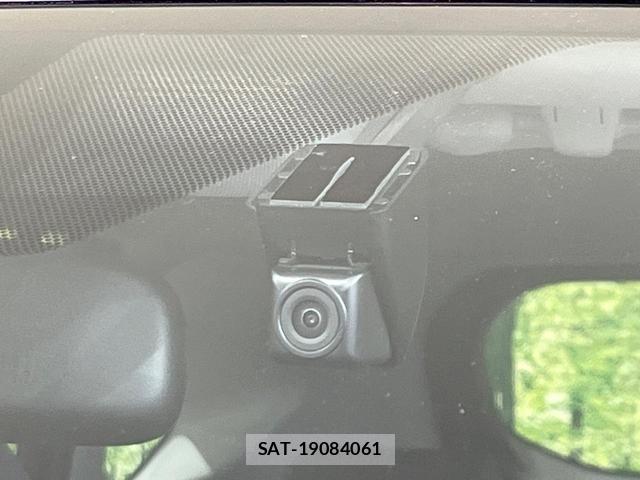 Toyota RAV4 2019-05 8221093-6