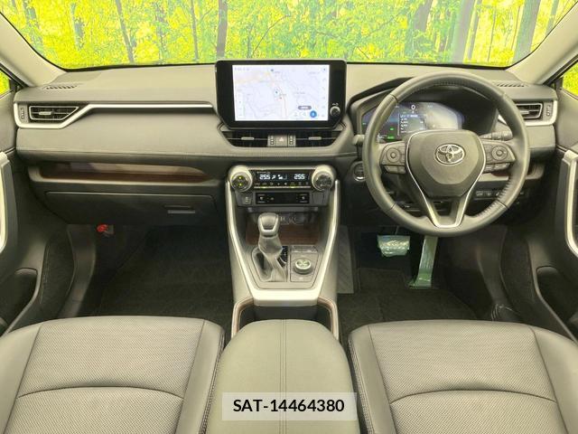 Toyota RAV4 2023-06 8221230-1