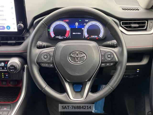 Toyota RAV4 2022-12 8221375-11