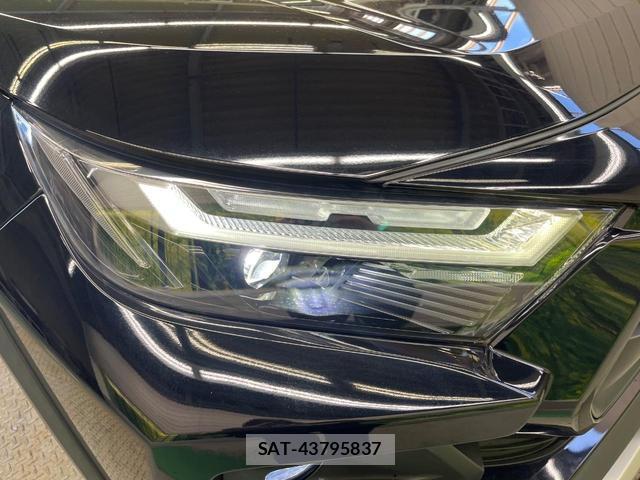 Toyota RAV4 2022-03 8221651-11