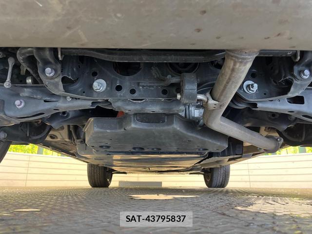 Toyota RAV4 2022-03 8221651-18