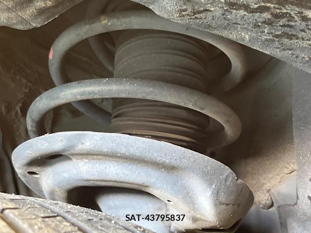 Toyota RAV4 2022-03 8221651-19