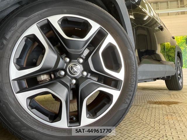 Toyota RAV4 2019-05 8221654-11