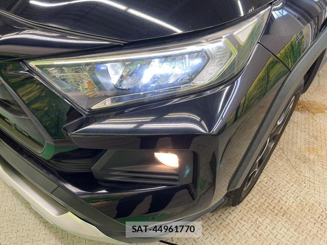 Toyota RAV4 2019-05 8221654-12