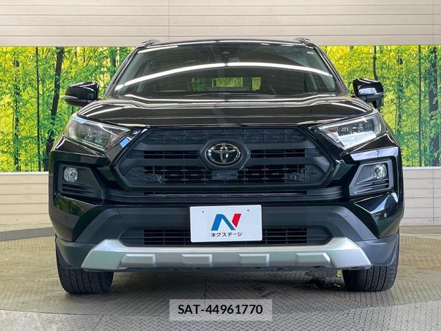 Toyota RAV4 2019-05 8221654-13
