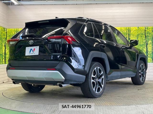 Toyota RAV4 2019-05 8221654-16