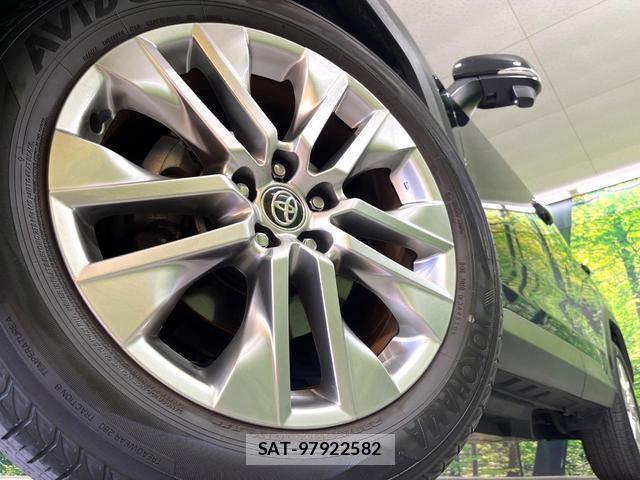 Toyota RAV4 2023-09 8222031-12