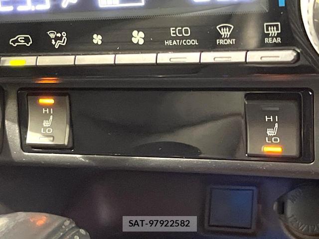 Toyota RAV4 2023-09 8222031-6