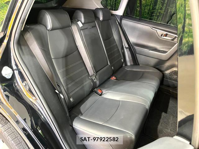Toyota RAV4 2023-09 8222031-9