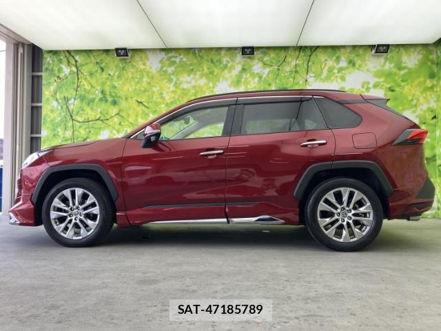 Toyota RAV4 2019-10 8222357-1