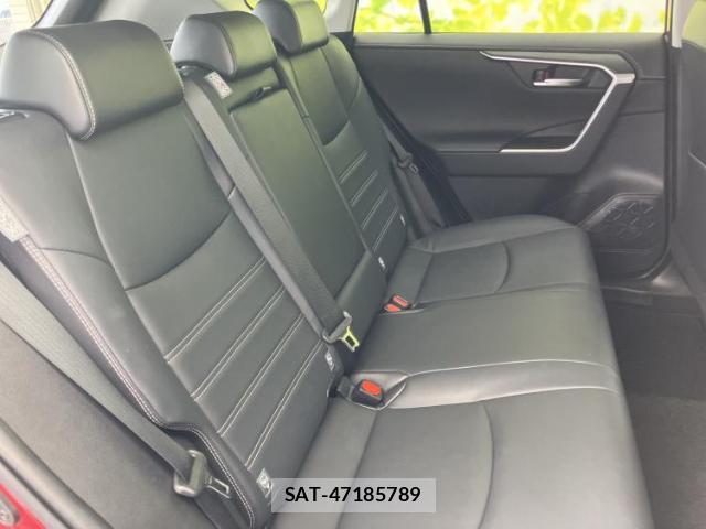 Toyota RAV4 2019-10 8222357-4