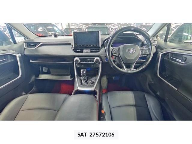 Toyota RAV4 2019-08 8222560-4