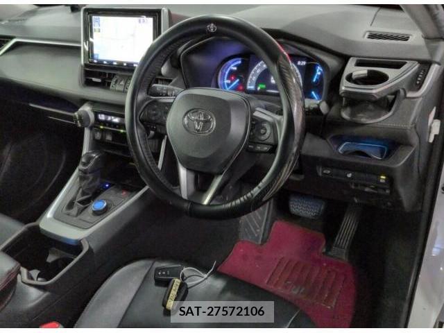Toyota RAV4 2019-08 8222560-5
