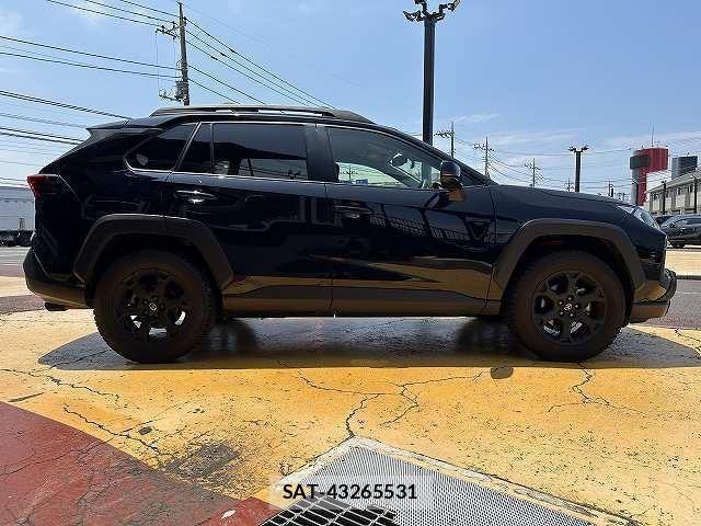 Toyota RAV4 2022-02 8223257-11
