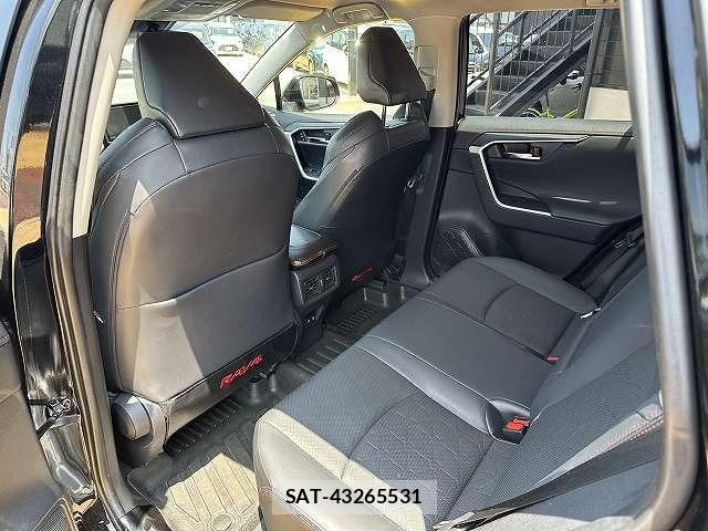 Toyota RAV4 2022-02 8223257-14