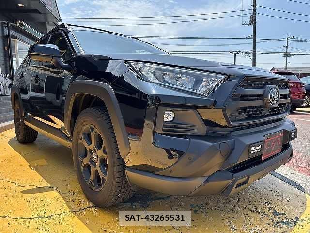 Toyota RAV4 2022-02 8223257-2