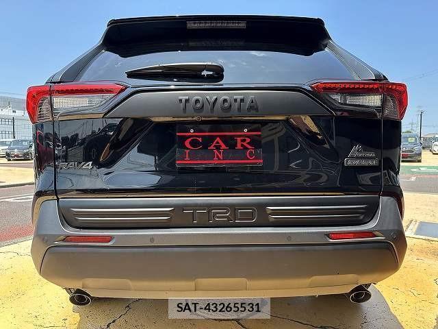 Toyota RAV4 2022-02 8223257-4