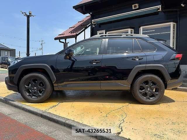 Toyota RAV4 2022-02 8223257-9
