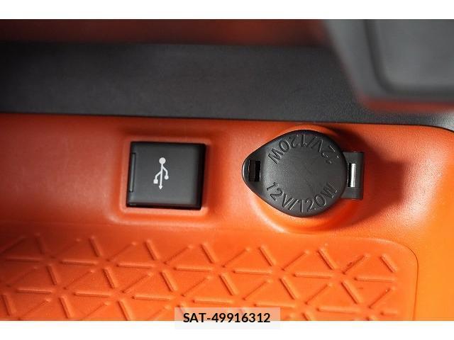 Toyota RAV4 2020-11 8223259-16
