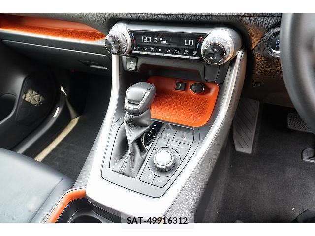 Toyota RAV4 2020-11 8223259-5