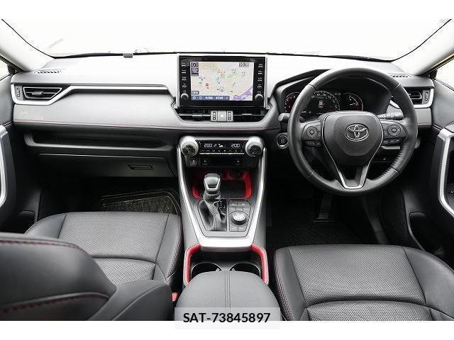Toyota RAV4 2021-06 8223263-3