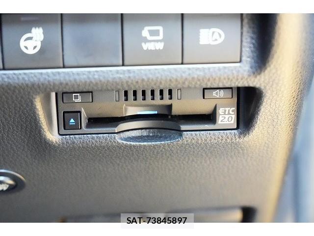 Toyota RAV4 2021-06 8223263-7