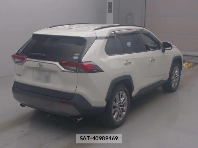 Toyota RAV4 2019-10 8223594-1