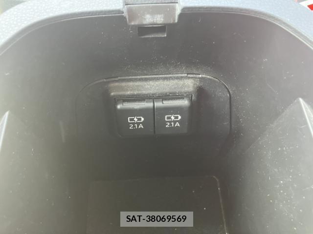 Toyota RAV4 2020-03 8223740-12
