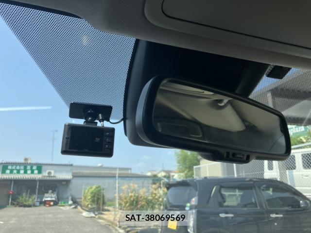 Toyota RAV4 2020-03 8223740-16