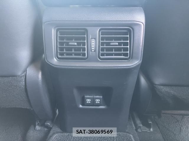Toyota RAV4 2020-03 8223740-19