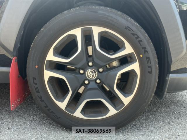 Toyota RAV4 2020-03 8223740-8
