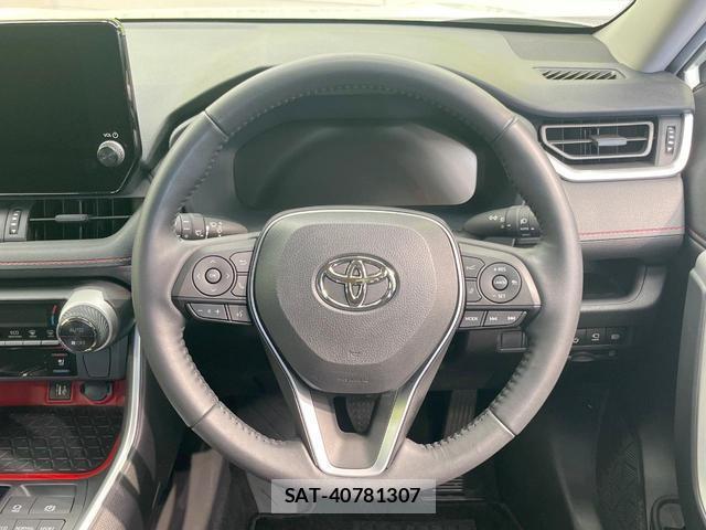 Toyota RAV4 2023-02 8223989-10