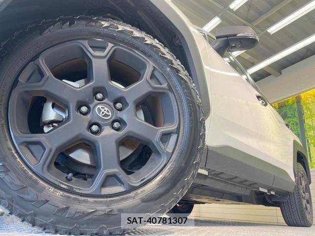 Toyota RAV4 2023-02 8223989-12