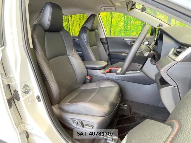 Toyota RAV4 2023-02 8223989-7