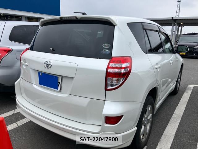 Toyota RAV4 2010-02 8224149-13