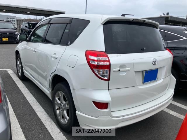 Toyota RAV4 2010-02 8224149-2