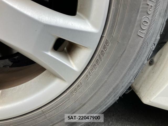 Toyota RAV4 2010-02 8224149-3