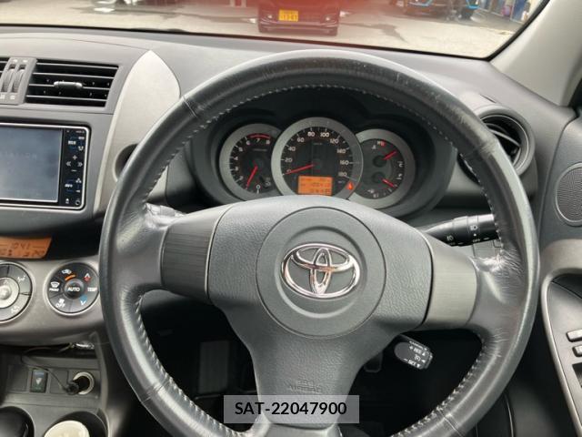 Toyota RAV4 2010-02 8224149-8