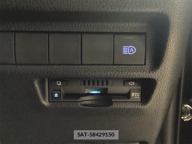 Toyota RAV4 2021-07 8224519-5