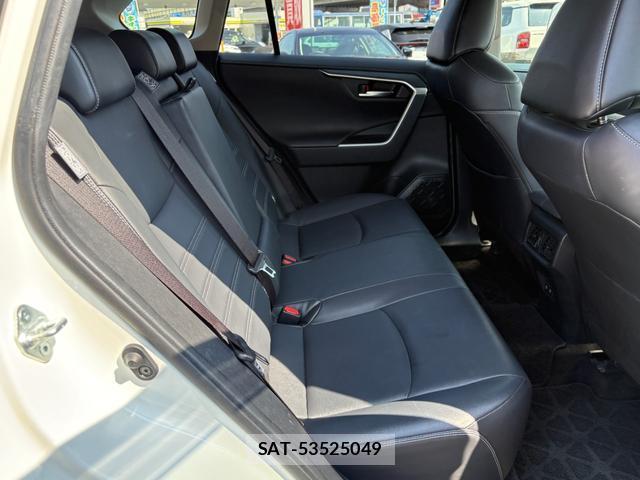 Toyota RAV4 2020-01 8224753-18