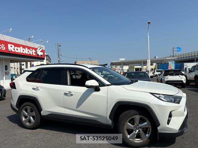 Toyota RAV4 2020-01 8224753-2