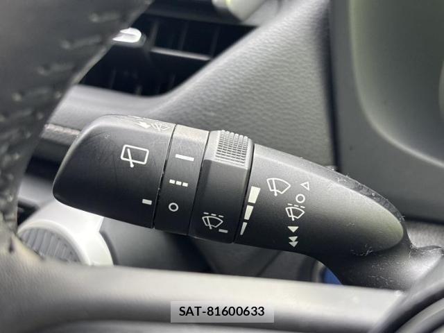 Toyota RAV4 2021-07 8225086-15
