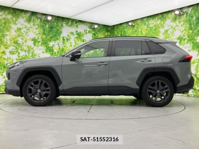 Toyota RAV4 2023-08 8225231-1