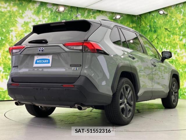 Toyota RAV4 2023-08 8225231-2
