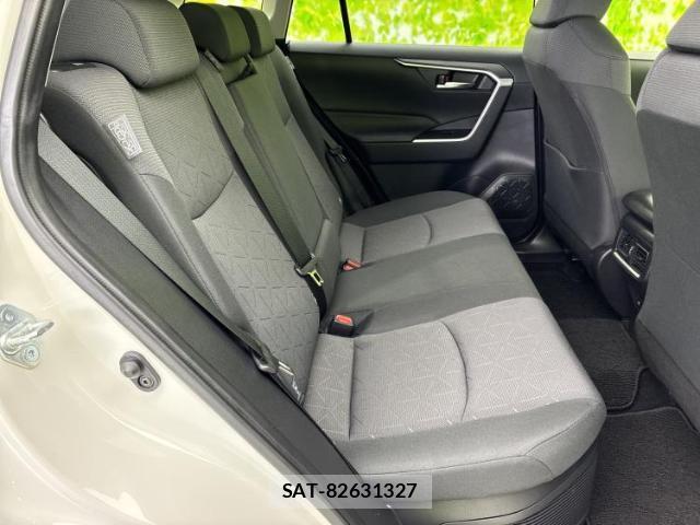 Toyota RAV4 2021-07 8225415-4
