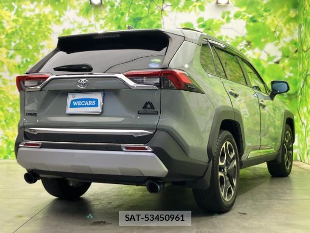 Toyota RAV4 2020-01 8225474-2