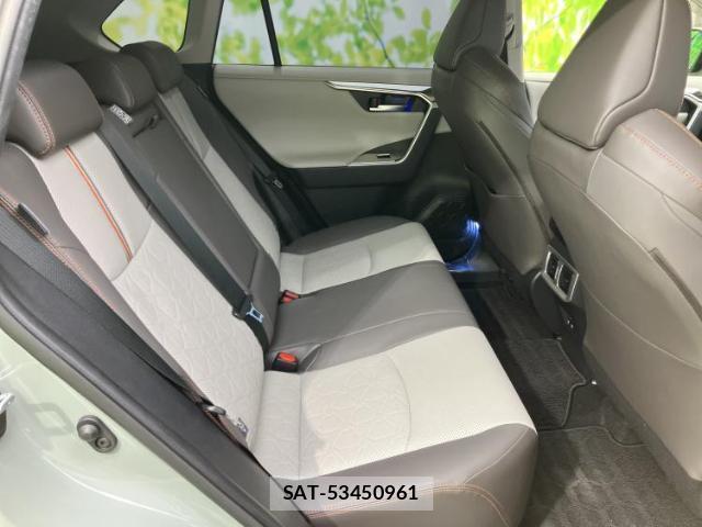 Toyota RAV4 2020-01 8225474-4