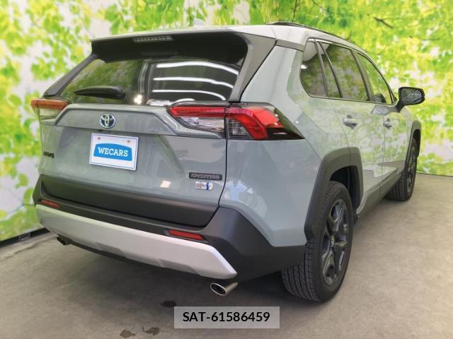 Toyota RAV4 2024-01 8225476-2