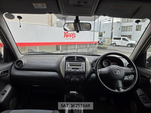Toyota RAV4 2005-09 8216202-1